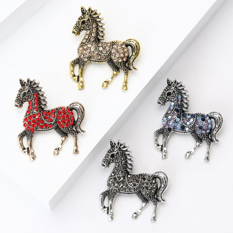 Vintage Court Style Enamel Galloping War Horse Brooches Pins For Women Clothing Accessories Men Fashion Suit Lapel Corsage
