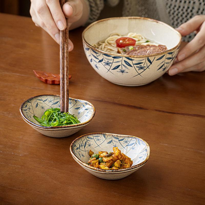 Retro Platycodon Flower Exquisite Taste Plate Ceramic Hot Pot Sauce Plate Household Seasoning Plate Vinegar Plate Export