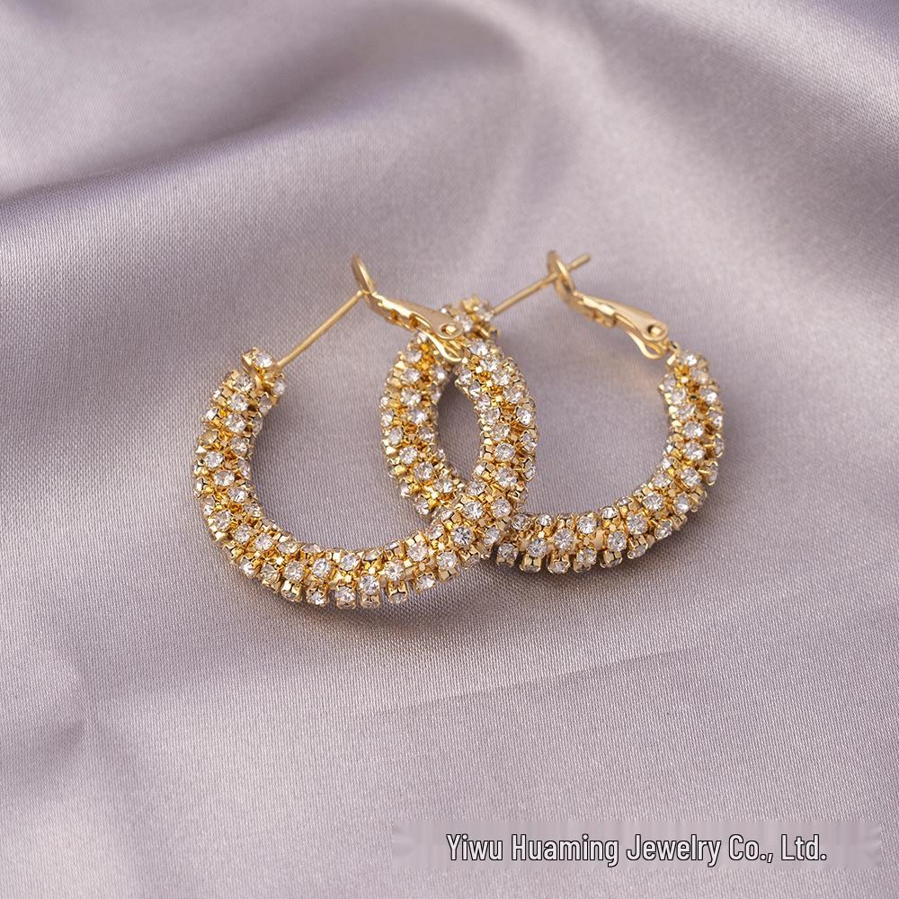 Elegante baumelnde Ohrringe mit französischen Perlen: Vergoldet, Vintage-Design in Silber 925