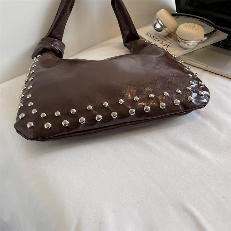 Sac Hobo en Cuir pour Femme Sac à Bandoulière Riveté avec Détail Nœud