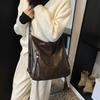 2025 new large-capacity commuter backpack women's bag autumn and winter relaxation personalized double zipper shoulder tote bag