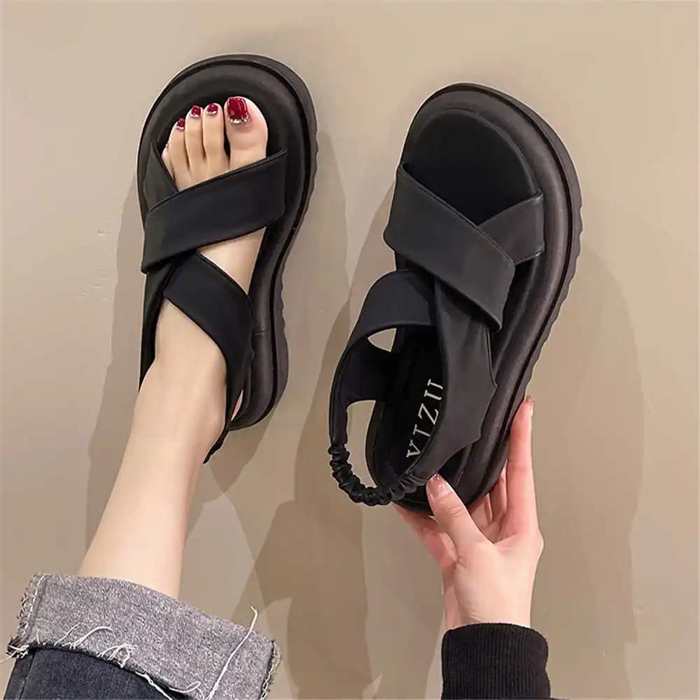 Fashion In Beach Sand Number 35 Women Rubber Slippers Vip Sneakers Shoes Thong Sandals Sport Lofers Shuse Shuse College