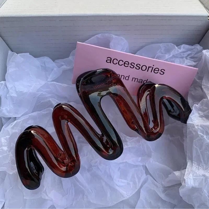 1Pc Pretty Jelly Wave Hair Claw Hairpin Ladies Fashion Temperament Women's Korean Sweet Simple Irregular Elegant Headwear Gifts