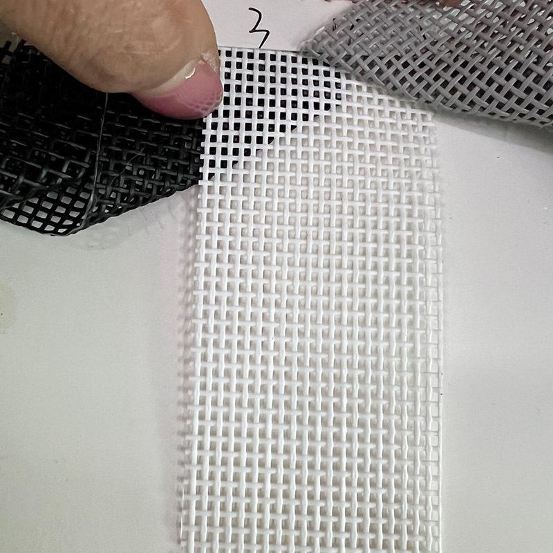 Spot 1x1 Textilene Mesh Beach Chair, Placemat & Pet Bag - PVC Checkered Fabric