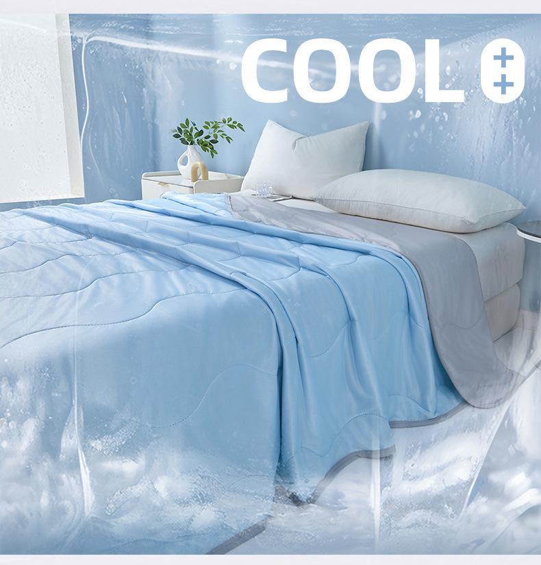 Cool Silk Summer Quilt: Air Conditioning-Ready, Ice Silk, Machine Washable, Solid Color Throw Blanket