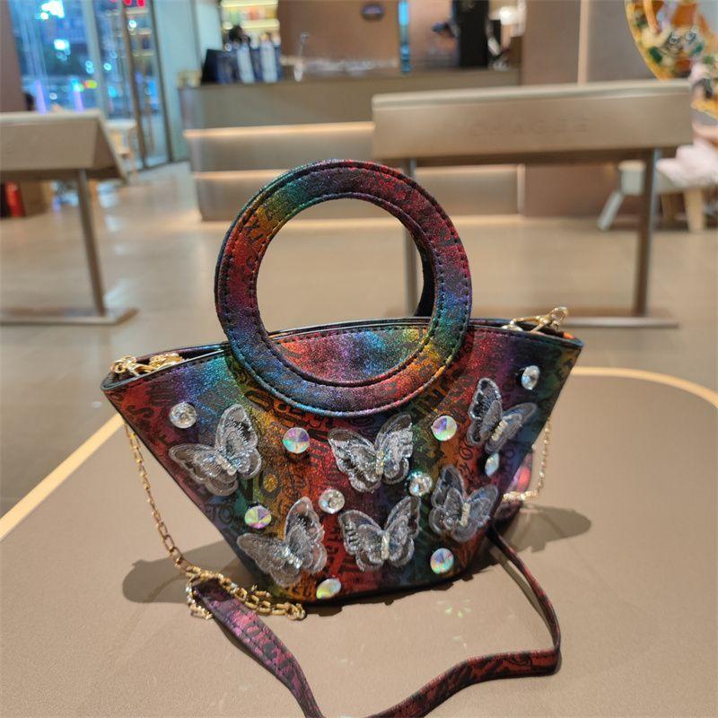 

Fashionable and Exquisite Women s Handbag with A Modern Style