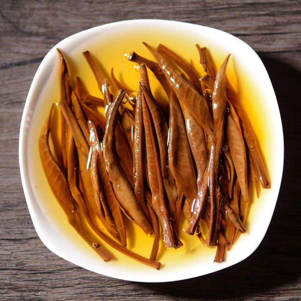 Premium Yunnan Fengqing Ancient Tree Golden Bud Dianhong Black Tea 500g Box