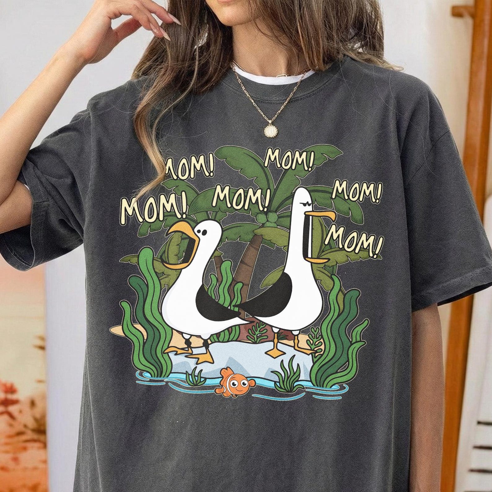 Disney Nemo Seagull Mom Mom Mom Shirt, Funny Finding Nemo Tee, Disney Mom Gift, Seagull Ocean Cartoon Mother s Day Vacation Trip Top 2XL