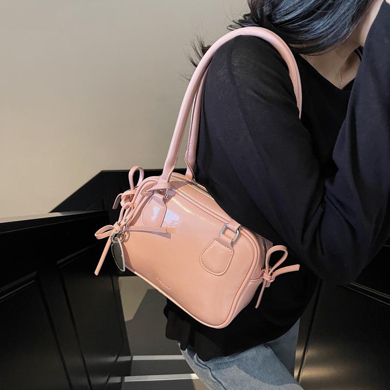Niche Bow Bowling Bag Women'S Fashion Versatile Underarm Bag Large Capacity Work Commuter Bag