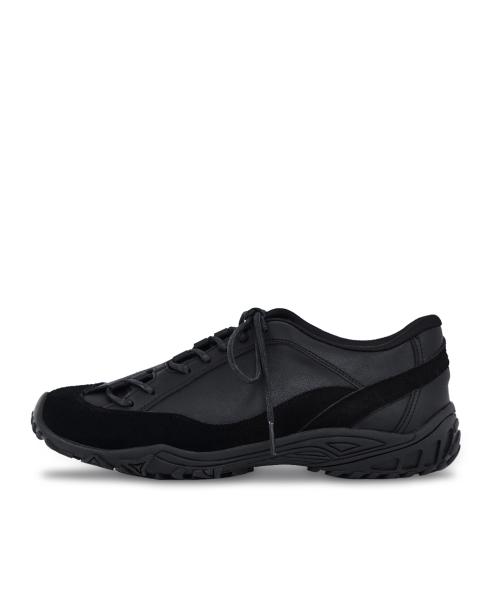 [Negative Three] Curved Lace No.2 Sneakers [NT3BFSSSN002BK]