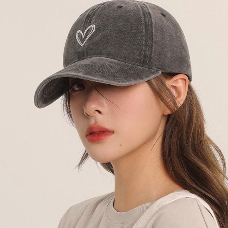 Vintage Solid Color Baseball Hat for Women Love Heart Embroidery Adjustable Sunshade Duck Tongue Cap Girls Peaked Outdoor Hat