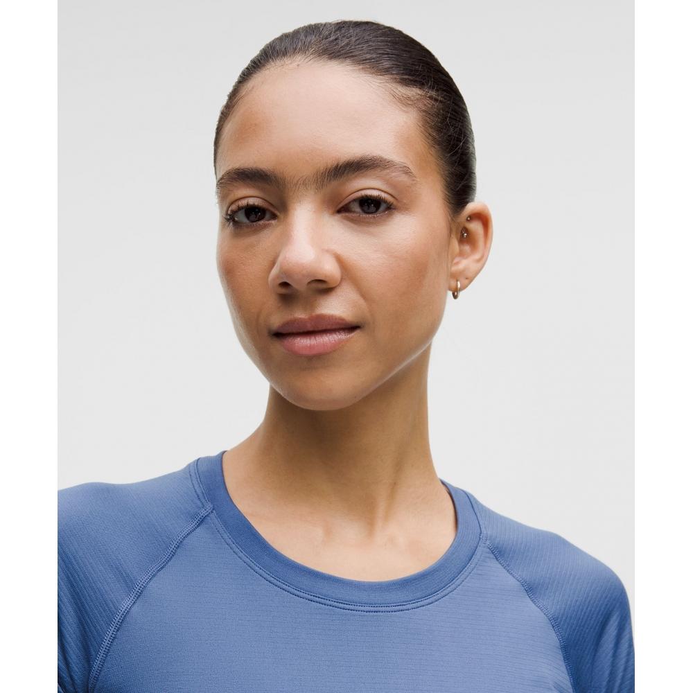 Lululemon Swiftly Tech Short Sleeve Shirt 2.0  Hip Length Brilliant Blue Brilliant Blue