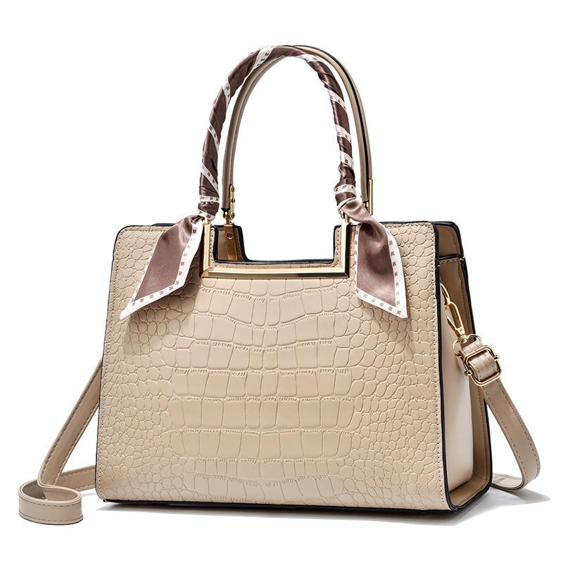 Mom Bag, New Atmospheric and Fashionable Handbag, Middle-aged Large Capacity Single Shoulder Crossbody Bag