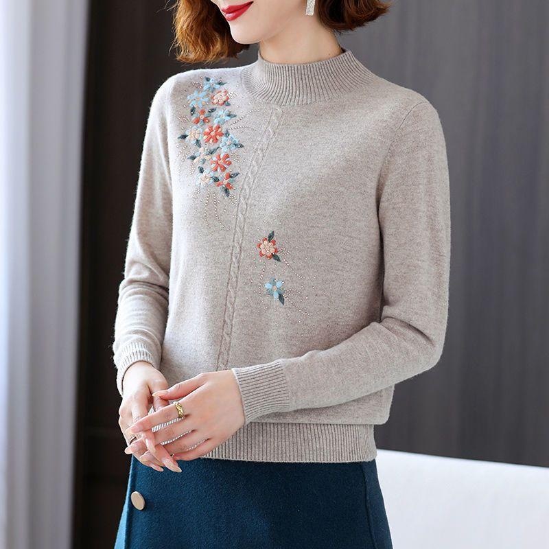 Women's Wool Sweater Round Neck Embroidery Knit Sweater Loose Plus Size Sweater Short Pullover Knitwear Spring Fall Winter