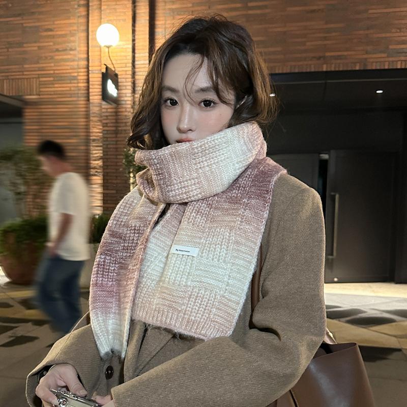 Dopamine containing wool contrasting color knitted blue scarf women's winter rainbow new atmosphere wool scarf