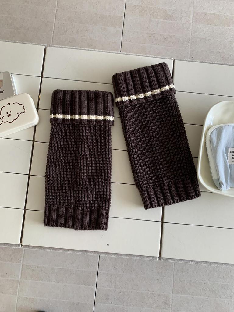 Women's Knit Striped Leg Warmers - Autumn/Winter Fashionable Mid-Calf Socks