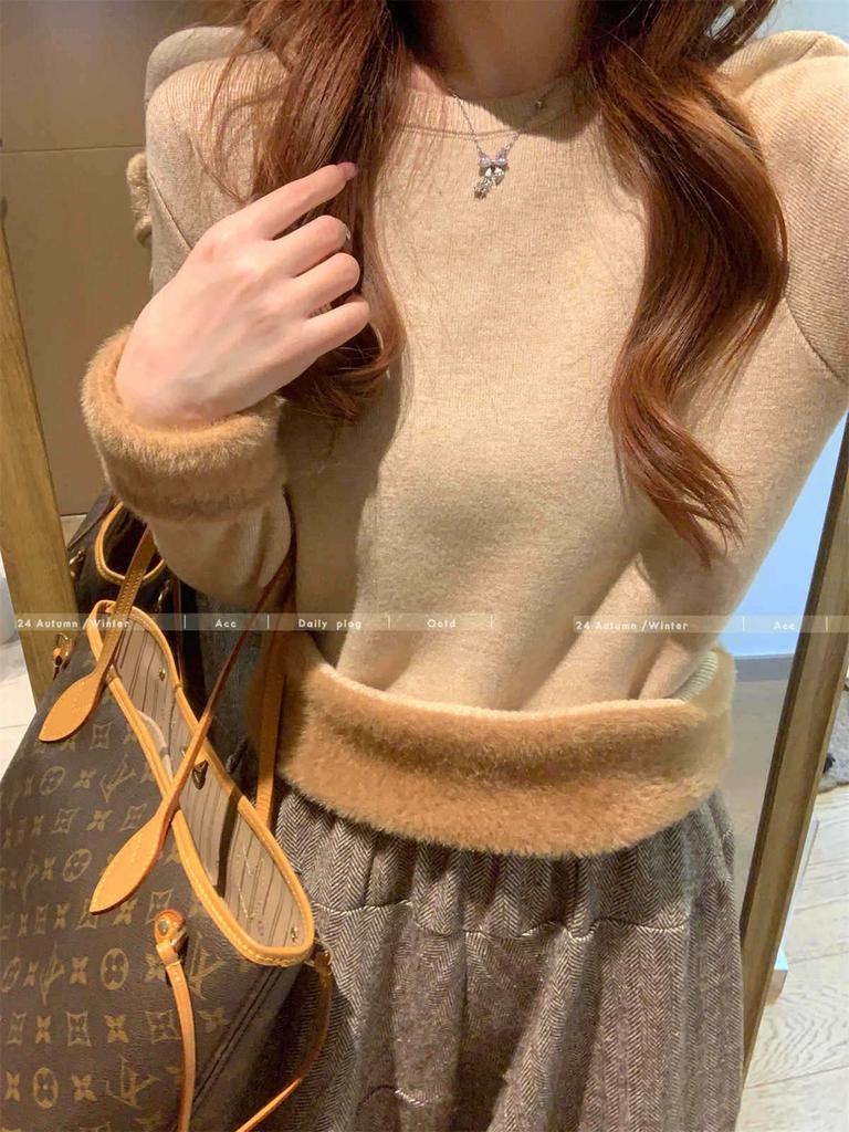 Fleece thickened crew neck top women's design sense integrated fleece sweater winter inner knitted sweater top