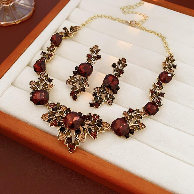 Square Leaf Earrings Choker Nacklace for Women Red Rhinestone Jewelry Sets Anniversary Gift