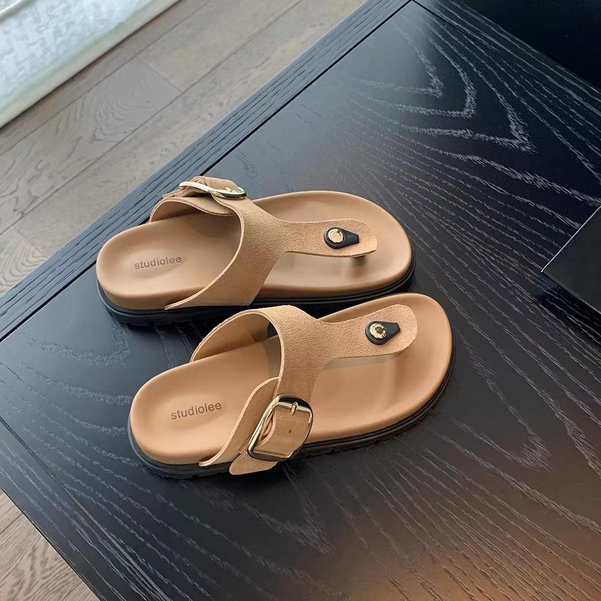 

Мода 2024 года, летние женские шлепанцы из пробки, тапочки из искусственной кожи, сандалии на плоской подошве для женщин, ретро-мода, садовые туфли-сабо, пробковая обувь 40 хаки