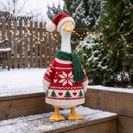 Decorative Patched Goose Clothing Set Christmas Porch Outfit, Festive Poinsettia Costume, Winter Holiday Outfit Clothes with Hat, Seasonal Apparel for
