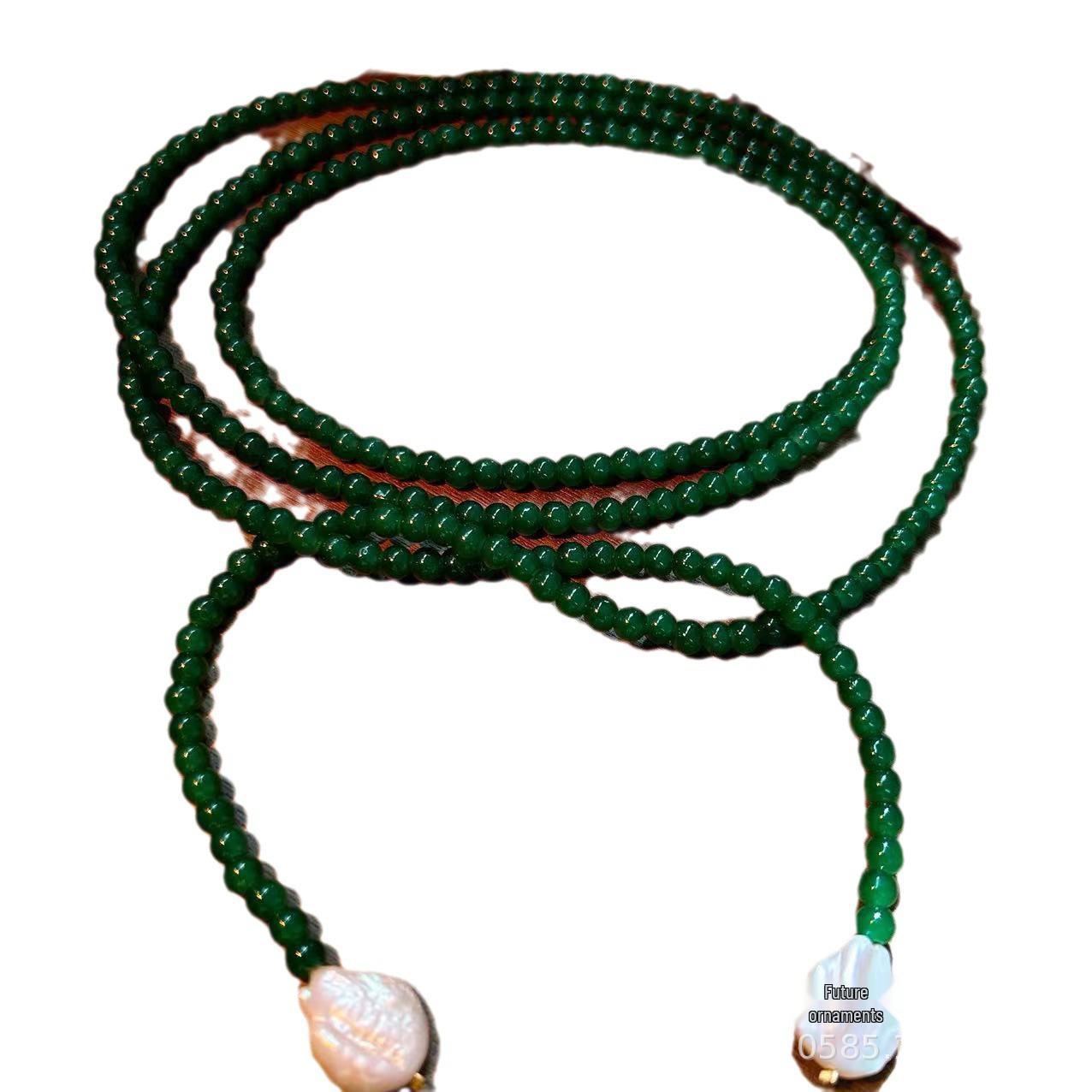 

Emerald Green Glass Agate & Baroque Pearl Vintage Necklace - Pre-owned Jewelry