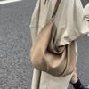 European American Retro Tote Bag Light Luxury Stylish Large-capacity Shoulder Bag New Suede Handbags Simple Casual Commuter Bags