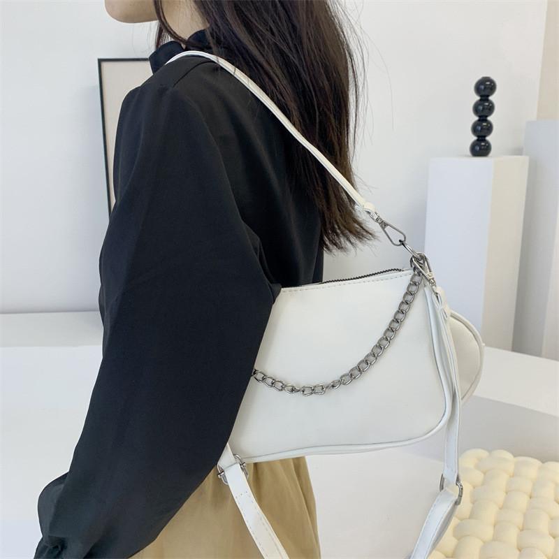 Trendy Black Small Square Bag For Women Stylish Minimalist Crossbody Retro Purse