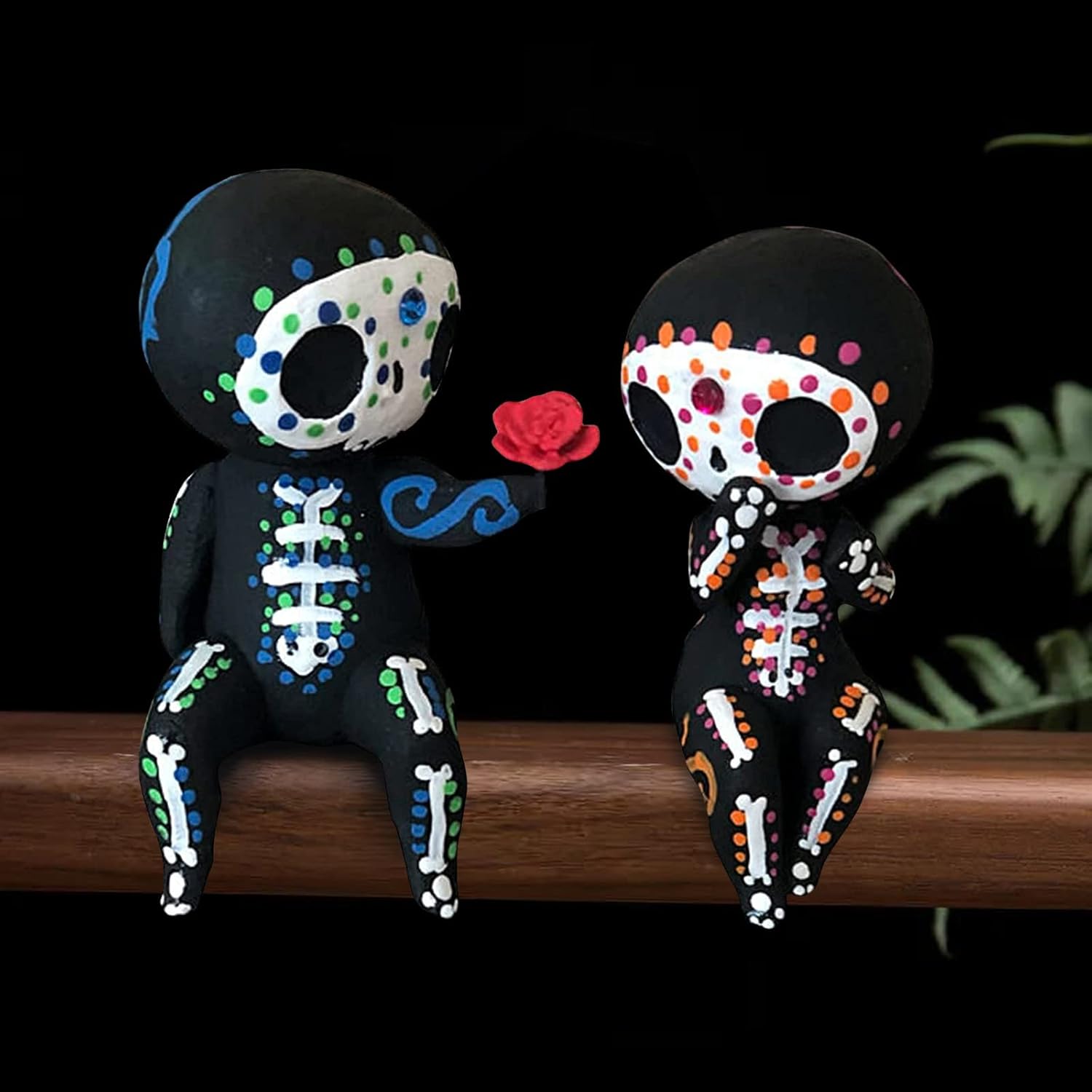 Sugar Skull Couple Statue,Sugar Skull Decor,Resin Crafts Cute Statue Skeleton Memorial Sculpture, Dia De Los Muertos Decor,Halloween Decoration,Home