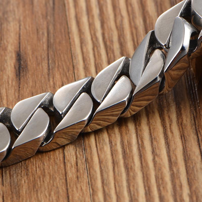 Korean version of fashion jewelry, new, casual and simple, smooth titanium steel men's bracelet HFS63