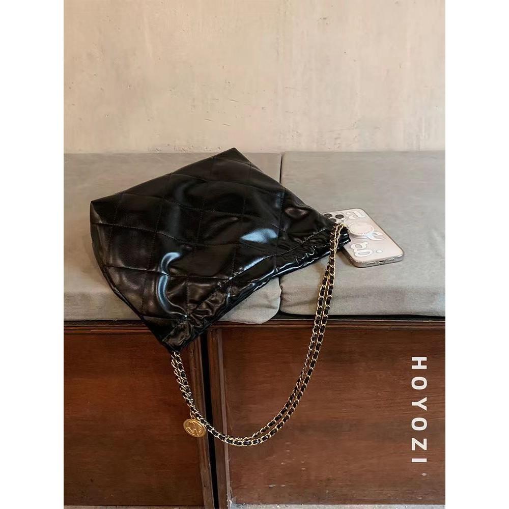 

IELGY women s black rhombus chain bucket bag, large capacity fashion shoulder bag чёрный