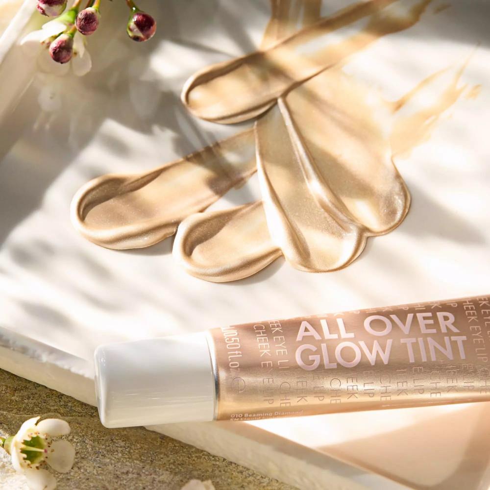 Catrice All Over Glow Tint Tinted Treatment - 