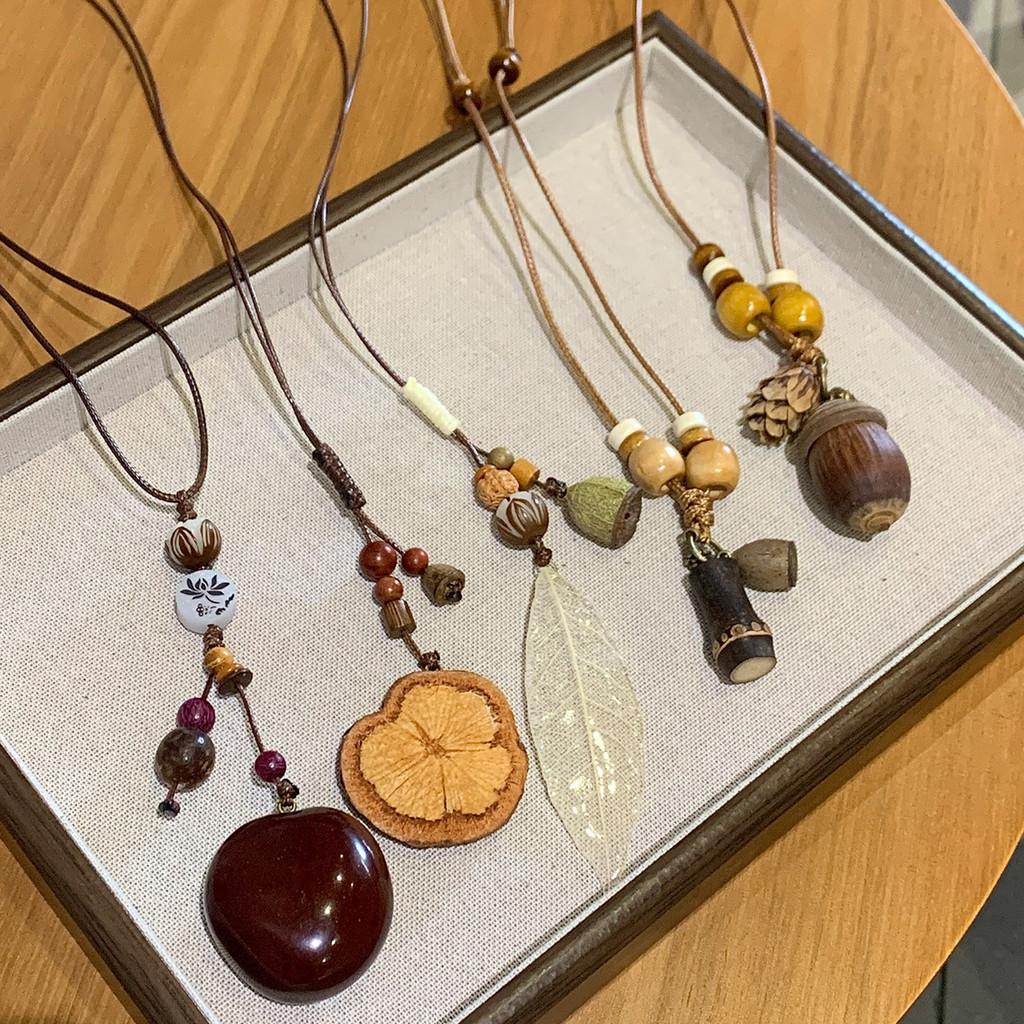 Collana Bohemian in Resina con Ghianda e Ciondolo Geometrico per Donna Moda Estiva