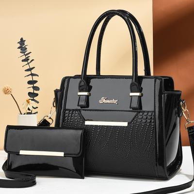 Large Capacity Women's Tote Bag  Crocodile Pattern  Mother and Child Bag  One Shoulder  Trendy  High Quality  New