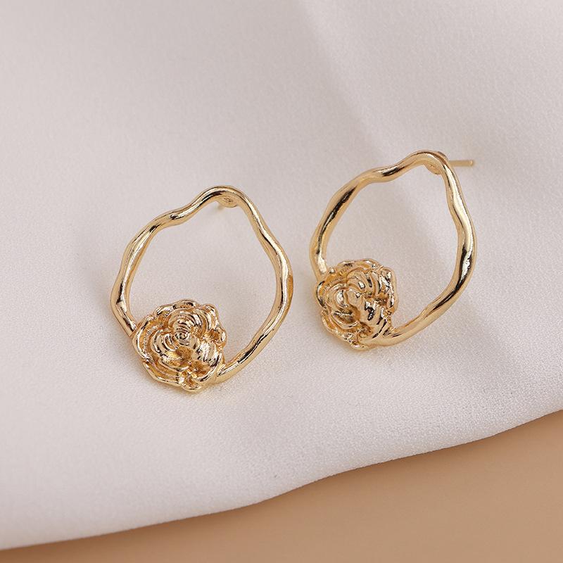 

Модные висячие серьги для женских украшений золотой