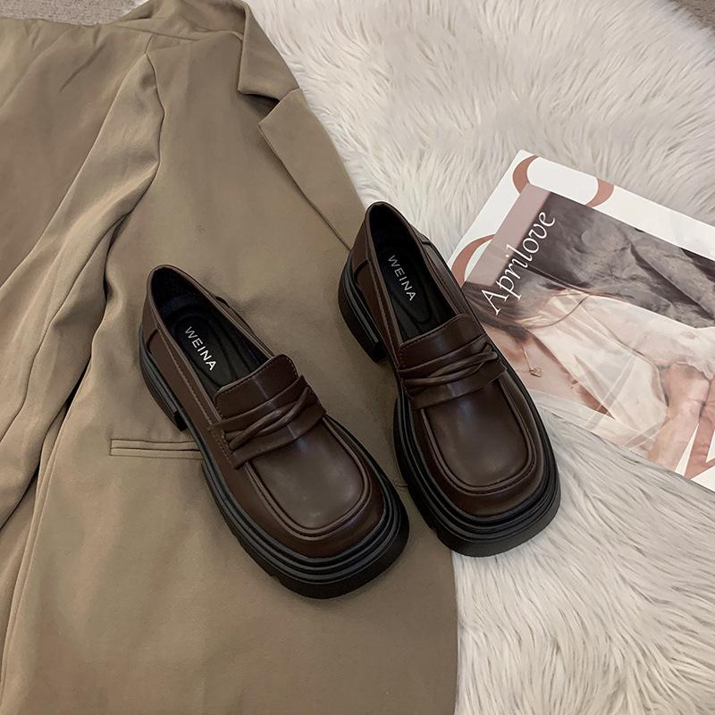 

Маффины толстая подошва увеличивающая рост женские 2025 новые весна и осень однопедальные ветровые маленькие кожаные туфли ретро одинарные туфли 35 коричневый