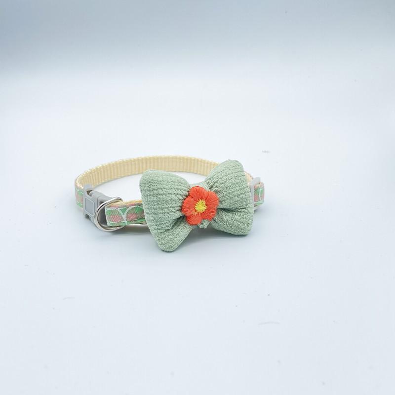 The New Butterfly Plush Collar Dog Collar Is Designed Forcats Anddogsto Becomfortable and Durablewith Soft and Sturdy Materials That Are Easy To Clean