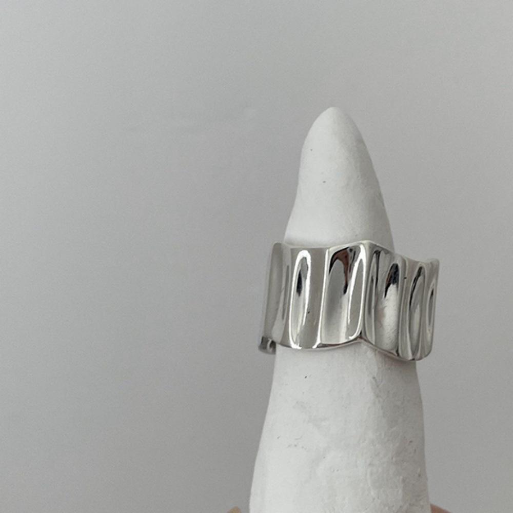 Xiaohongshu S925 Sterling Silver Women's Luxury Ring - Niche Design, Non-Fade Index Finger Fashion.
