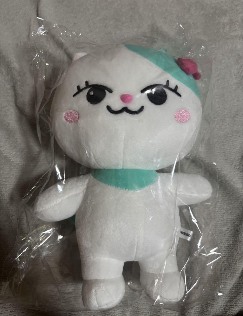 

[USED] NiziU Mayuka Luca Plush Toy