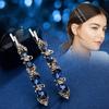 Stylish Minimalist Single Prong Crystal Frog Clip Elegant Side Hairpin Rhinestone Headpiece Women's Hairstyle Accessory for Festivals, Weddings, Parti