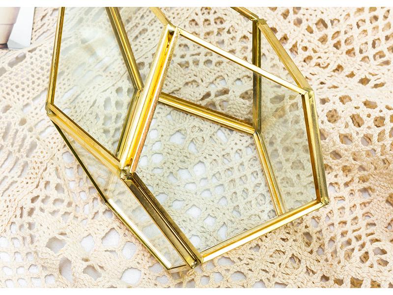 Geometric Glass Rhombus Greenhouse Ornament: European Wine Cabinet Micro Landscape & Preserved Flower Pot Craft