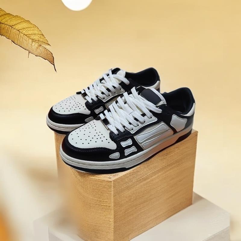 Trendy sneakers that are stylish and versatile: comfortable soft-soled casual wear that breathable