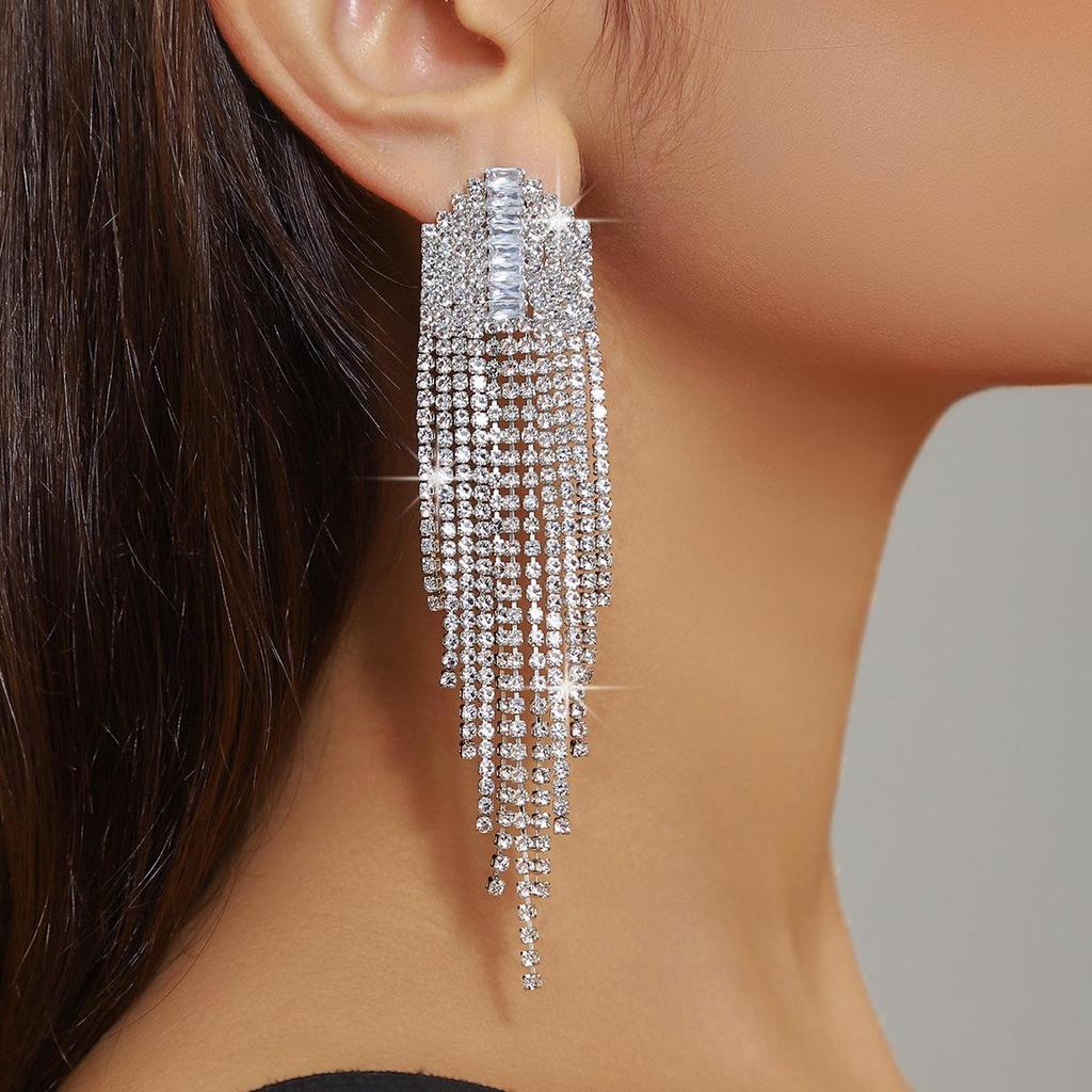 Stilvolle Geometrische Lange Quastenohrringe für Damen - Hochwertiges Europäisches und Amerikanisches Design