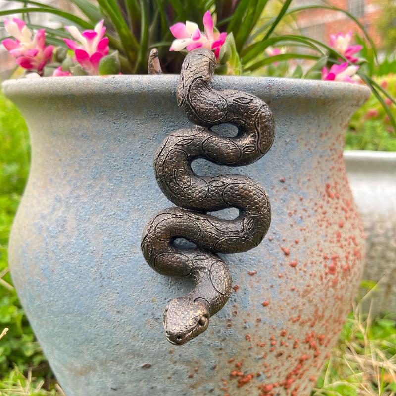 1 buc Sculptură Șarpe cu Capul în Jos din Rășină Ornament Ghiveci de Flori pentru Grădină Casă Figurine Animale Realiste Decor Casnic