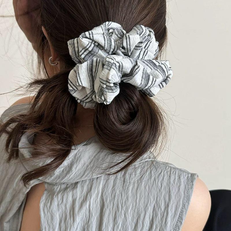 Sea Salt Stripe Scrunchie: Versatile Daily Hair Tie for College Style