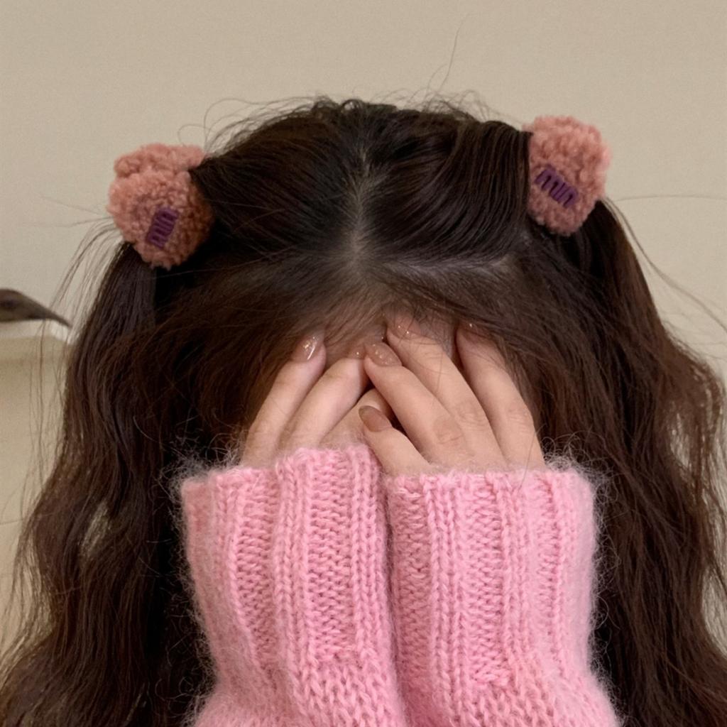 Korean cute plush forehead bangs clip, small grab clip, edge clip, broken hair accessories, headgear clip.
