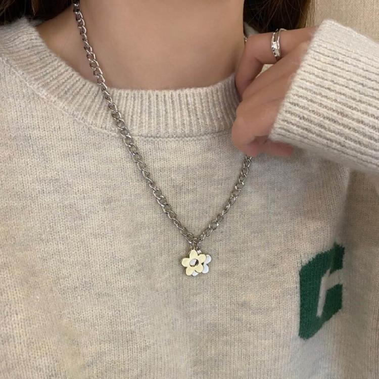 Flower Pendant Choker Pendant Necklaces Alloy Pendant Jewelry Y2k Accessories