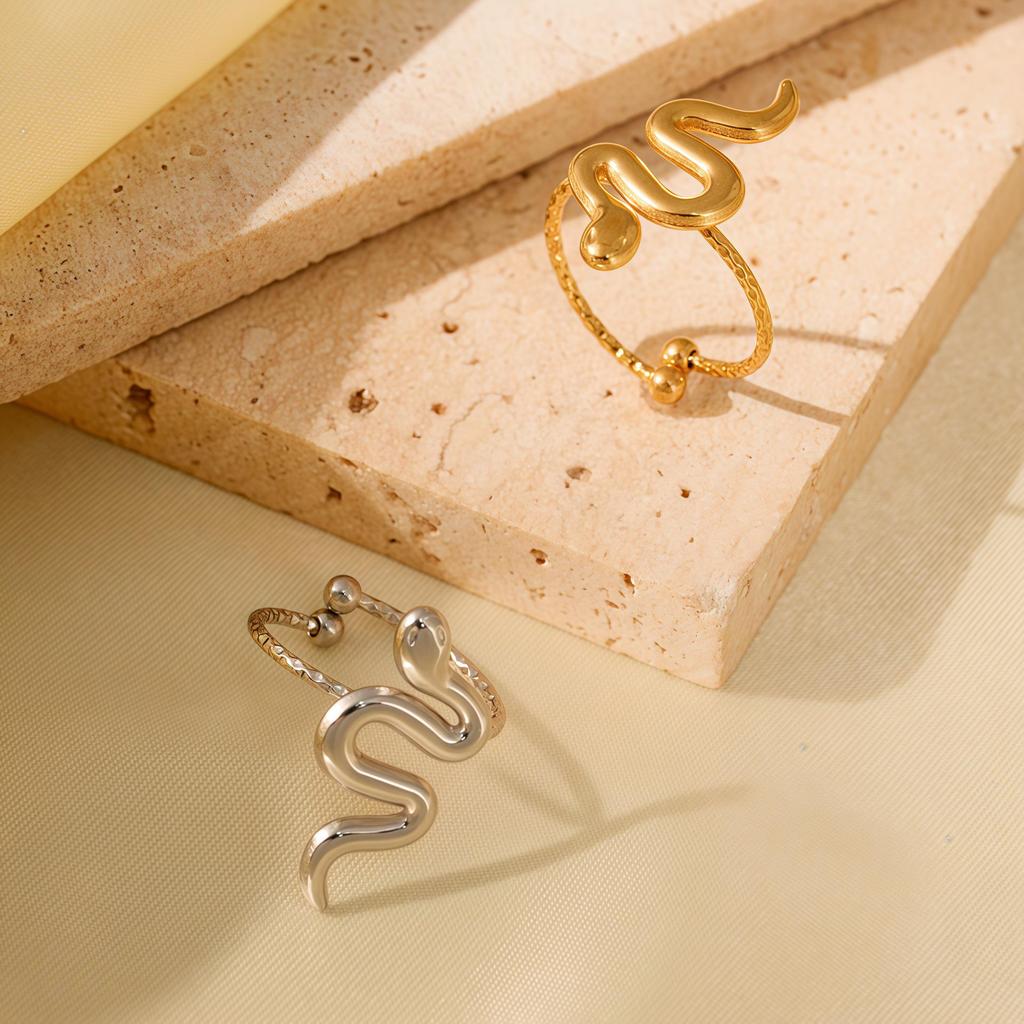 Elegant Snake-Shaped Geometric Titanium Steel Open Ring for Women – Non-Fading, Versatile Luxury Jewelry.