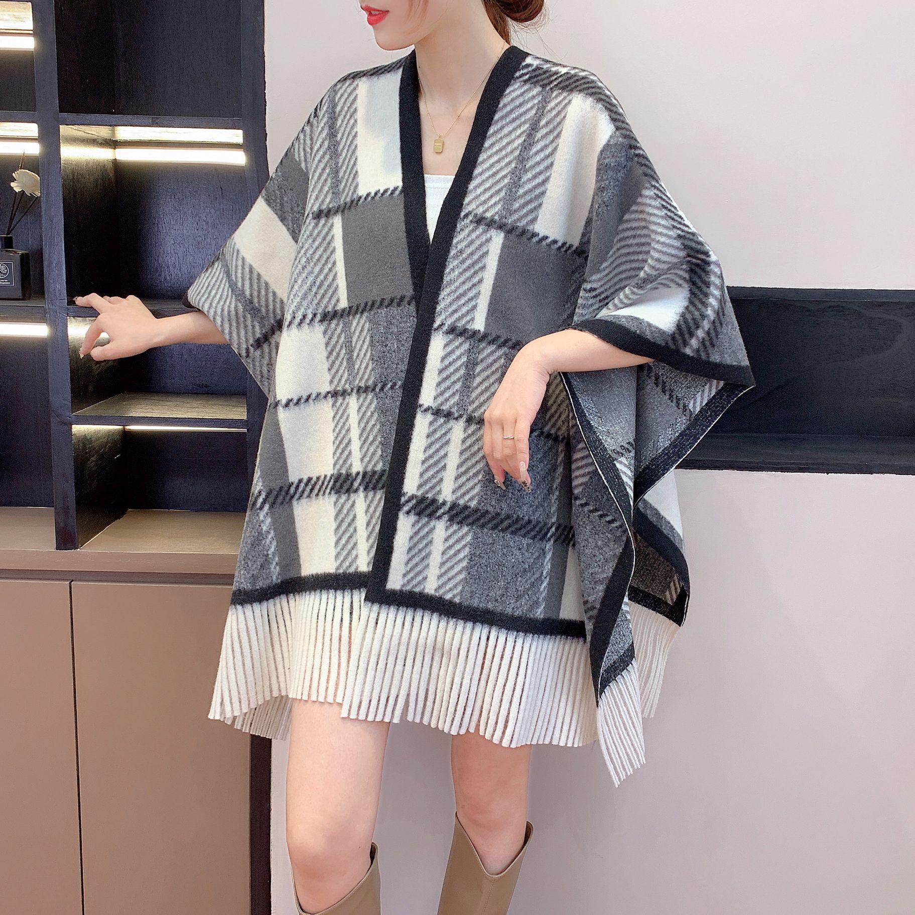 

Korean imitation cashmere printed shawl with temperament cape decoration new niche retro plaid warm scarf women сірий колір