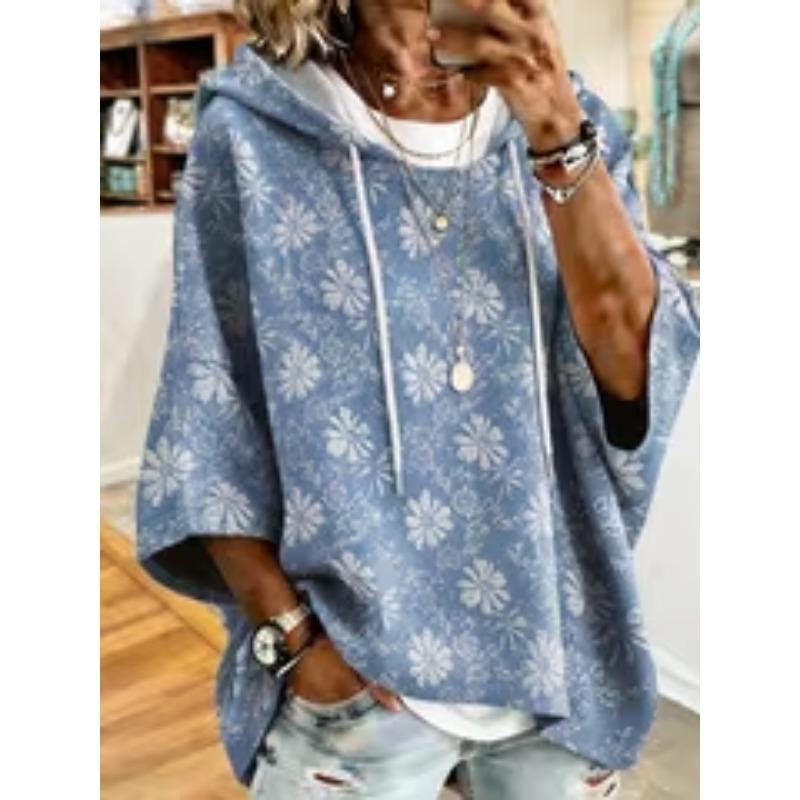 Printed large size women's hooded three-quarter sleeve sweatshirt, fresh blue background with white flowers