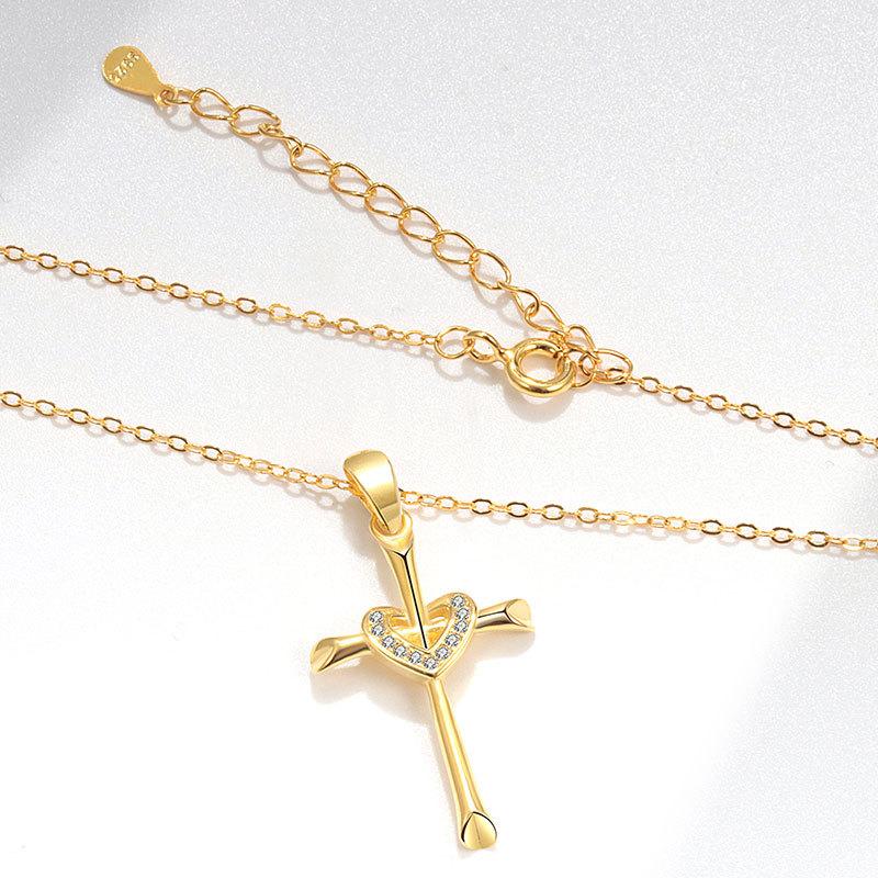 Heart Cross Zircon Pendant Necklace Delicate Clavicle Chain Fashionable Women Jewelry Accessory
